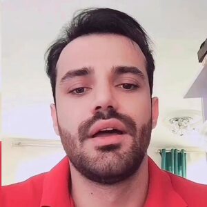 Mohammad Reza Zhaleh Instagram - .
«روشنگری...»
.
اصرار خیلی خیلی زیاد شما عزیزان منو برآن کرد 
با خجالت زدگی تمام مِن بعد استوری هایی که مورد توجه شما قرار میگیره در قالب پست مجدداً منتشر کنم 
البته با نظر سنجی شما خانواده میلیونی ژاله
﴿باقی بقایتان ژاله فدایتان﴾
😉
@mr.zhaleh 
#محمدرضاژاله
#محمدرضا_ژاله
#محمد_رضا_ژاله