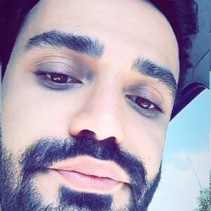 Mohammad Reza Zhaleh Instagram - .
قدرت تخریب کدامیک؟!
۱:کرونا
۲:جهل
.
کپشن همون همیشگی
﴿باقی بقایتان ژاله فدایتان﴾
😉
‏@mr.zhaleh 
#محمدرضاژاله
#محمدرضا_ژاله
#محمد_رضا_ژاله