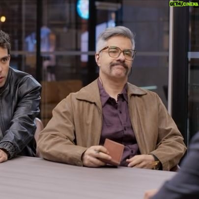 Moisés Arizmendi - 3.1K Likes - Los Detectives Castillo y Pacheco llegan a la cervecería para investigar la desaparición de Francisco 😲
#LaHistoriaDeJuana, lunes a viernes 9:30 p. m. MEX #ConLasEstrellas