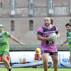 Mokhtar Guetari Instagram - Un week-end de folie avec le @waterugbysuddefrance .
Un gros big up à @yann_delaigue @71_cedric_xviii et à son staff 
Vivement l année prochaine 
MERCI de m'avoir permis de jouer avec les grands noms du rugby @rugbyfrenchflair
#RugbyFamily #TuVeuxMarquerBenTuPlonges
Et un GRAND MERCI @lemondedenono_ et @aaronnephotography  pour les belles photos 📷📷