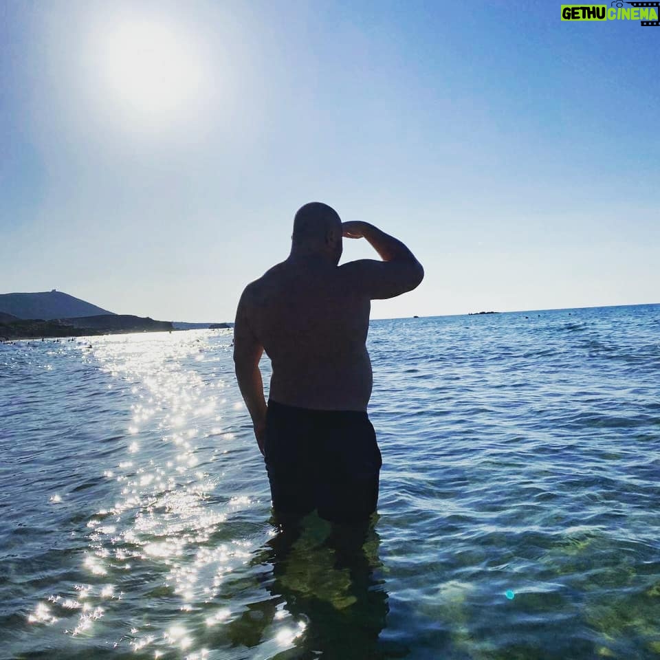 Mokhtar Guetari - 1.5K Likes - Vers de nouvelles aventures.....