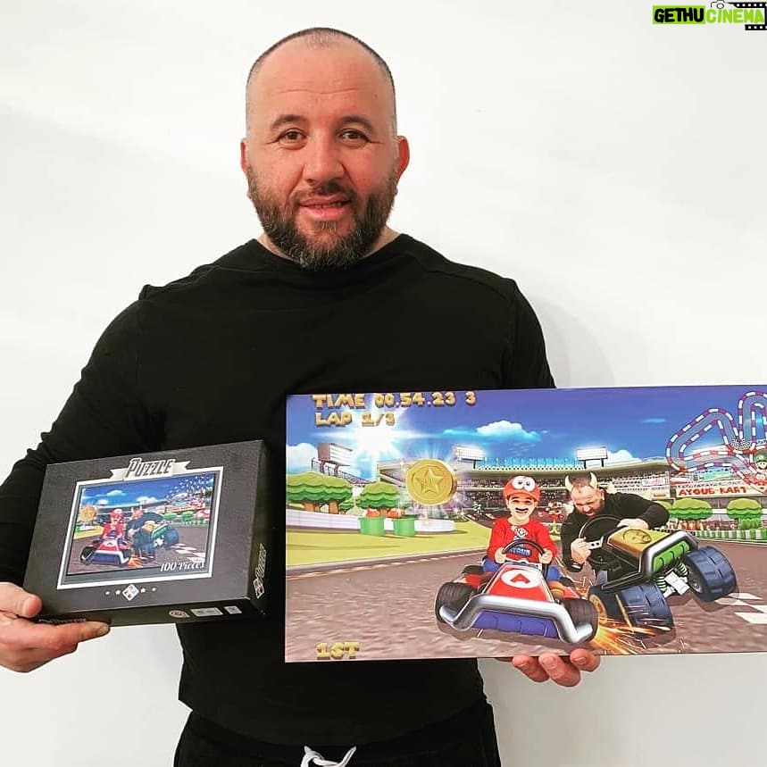 Mokhtar Guetari - 1.6K Likes - āØJeux concours @millunivers āØ
A lāoccasion de ce week-end dĆ©diĆ© Ć lāamour nous avons dĆ©cider de vous offrir un beau cadeau š!
Tentez de remporter une illustration HD personnalisĆ©e Ć travers le rĆŖve de votre enfant š ! Une crĆ©ation unique, Ć la hauteur de son imagination āØ.
š Le lot Ć gagner : une illustration numĆ©rique HD une sĆ©ance photo professionnelle pour votre enfant lāillustration sur le support de votre choix : un puzzle et/ou un tableau .
Pour participer :
⨠Like ce post
⨠Abonne toi aux comptes @millunivers & @mokhtar_tpmp
⨠Commente le post en dĆ©crivant le thĆØme de lāillustration rĆŖvĆ©e et en invitant tes proches Ć participer
⨠Double tes chances en repartageant le concours en story
PS : Vous pouvez participer autant de fois que vous le souhaitez ⨠!
Tirage le 16 fĆ©vrier Ć 20h, le gagnant sera mentionnĆ© en story š
Bonne chance Ć tous š !
#jeuconcours