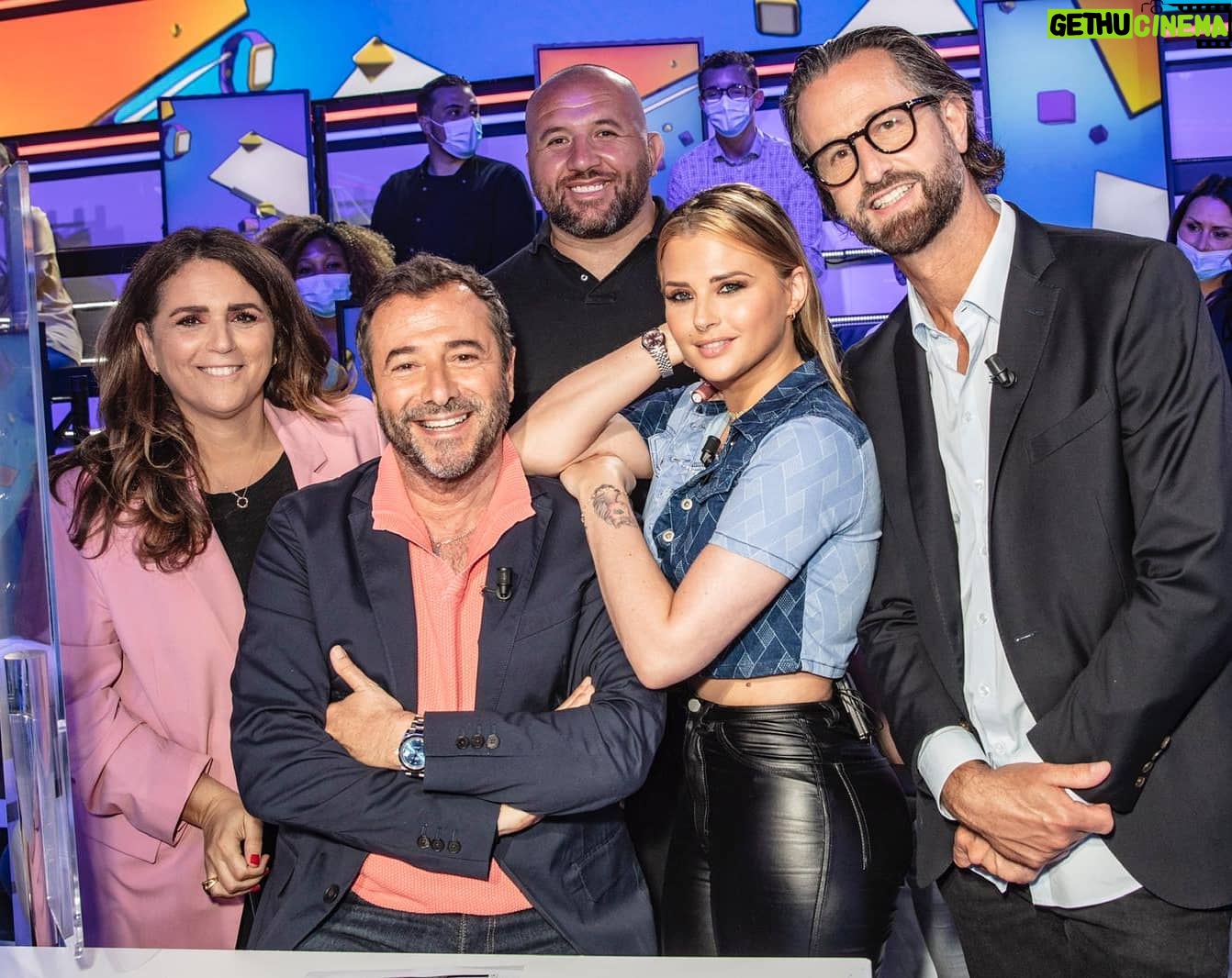 Mokhtar Guetari - 1.7K Likes - En Ʃquipe .... @valerie.benaim @kellyvedovelli @nicolas_pernikoff @bernardmontiel @tpmptv #KiffMonTaff
šø----> @jack_tribeca