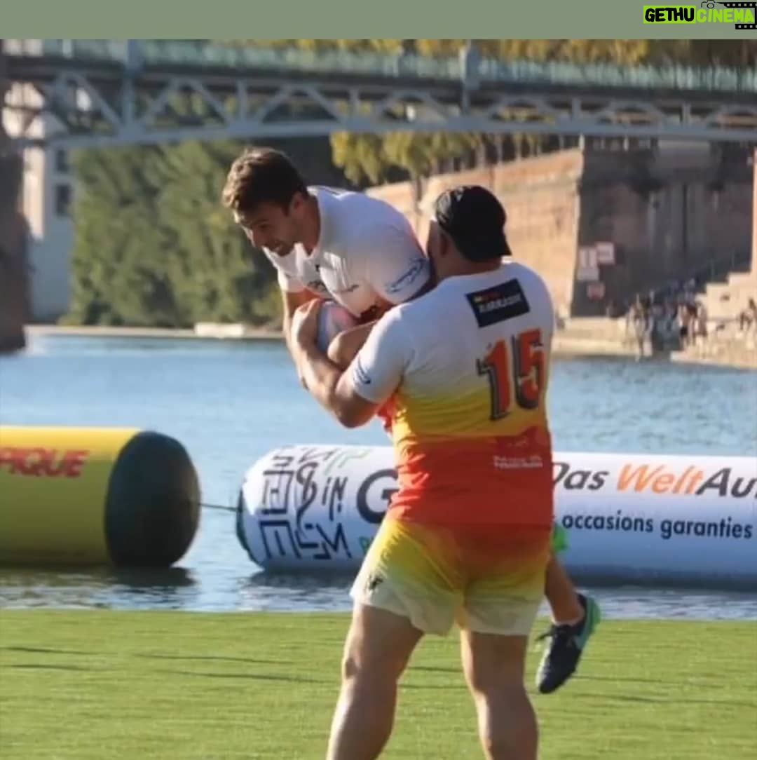 Mokhtar Guetari - 1.4K Likes - En cette période rien ne vaut un câlin et pas avec n'importe qui
Avec @vince_clr šš
#RugbyFamily @waterugbysuddefrance #TuVeuxMarquerBenTuPlonges