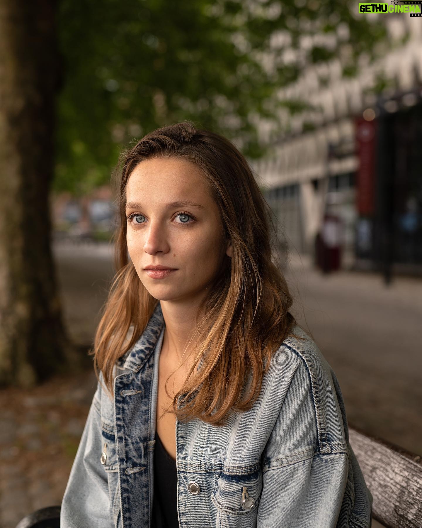 Molly Windsor - 2.6K Likes - 📷 @jaydimmock
Bristol 2021