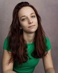 Actress Molly Windsor HD Instagram Photos and Wallpapers August 2023