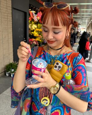 Momo Instagram - サーティワン歳💓🌈✌️
