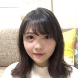 Momo Asakura Instagram - 小学生の時、隣の席の子に出されてすっごく感動して今でも覚えてた😆
その時私は答えられませんでした(・ρ・*) 有名かな？

#もちょクイズ #もちょ10 #麻倉もも #オンラインもちょ