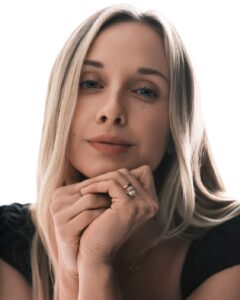 Actress Monette Moio HD Instagram Photos and Wallpapers April 2024