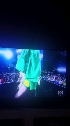 Mônica Rossi Instagram - "Orgulho alheio" ao ver nossos artistas no palco com @madonna 🤩🤩🤩🤩🤩🤩