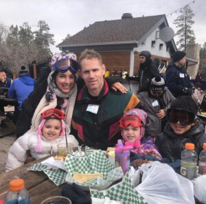 Monica Ruiz Instagram - Awesome couple days in Big Bear thanks to my very generous and thoughtful sister @sophiadaltonfitness ❤️❤️❤️ #bigbearlake #snowsummit