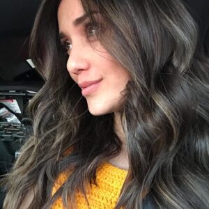 Monica Ruiz Instagram - @kristenjdalton made me post a #hairselfie and @iamemilydawn made me kinda sorta want to 😜 she’s a  #magician #sorryfortakingupyourwholeday #sorrynotsorry #fixmymomhair