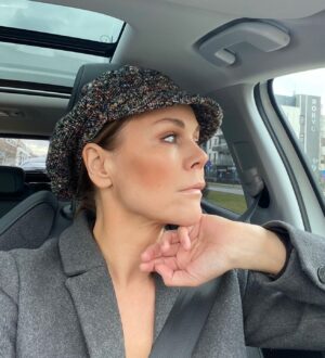 Monika Krzywkowska Instagram - Kolejny rok na karku, strach myśleć… a jeśli już, to , że jakoś to będzie😉 Dobrego dnia 🌤