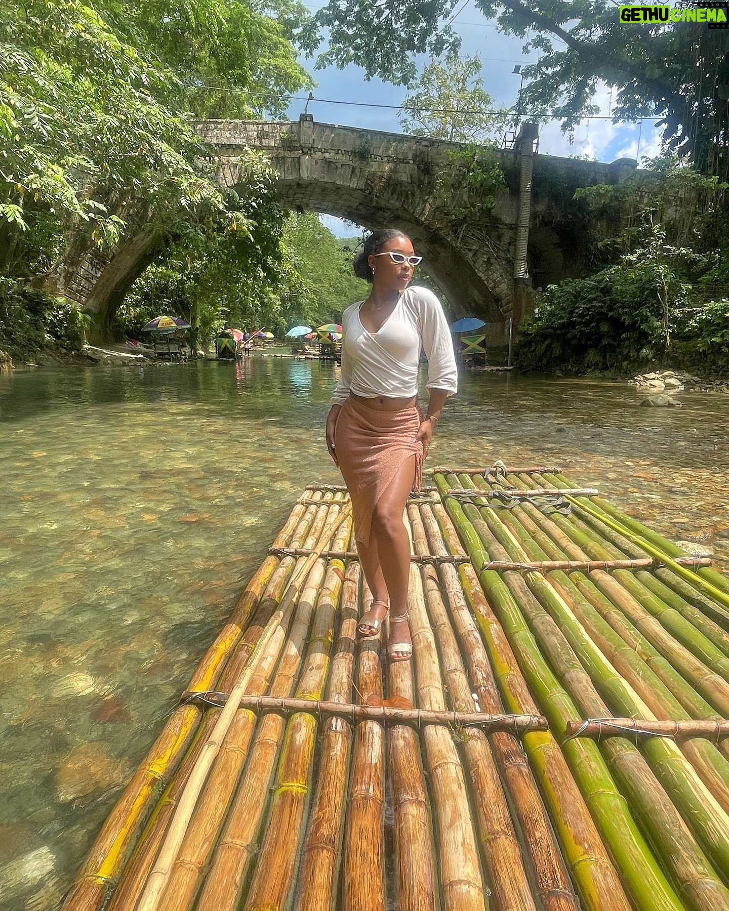 Monique A. Green - 3 Likes - Pon de river šš¾
#jamaica #rafting