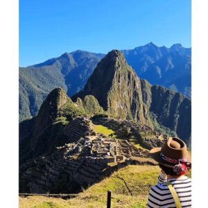Montserrat Marañon Instagram - A veces me pongo chipil, pero me acuerdo de Perú y se me quita...
🇵🇪 ❤️ 
#TBT #RegrésenmeaPerú #llamasami