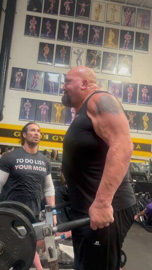 Monty Sopp Instagram - @realbillygunn @paulwight in town and crushing it with @monamuresan and I

need to keep up with the Big Dawgs 🐺🐺⚔️🤼 

Two absolute meta-humans