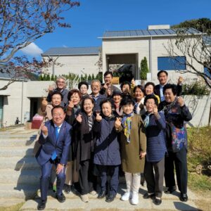 Moon Jae-in Instagram - 광주 오월어머니회와 함께 
#문재인
