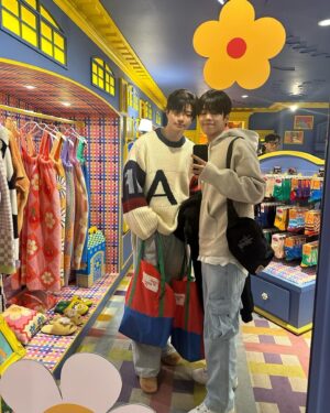 Moon Ji-hoo Instagram - 🌼