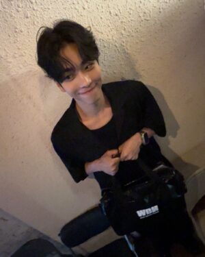 Moon Ji-hoo Instagram - #waybackhome