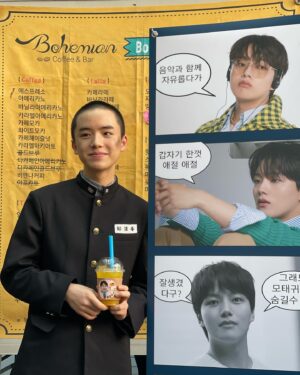 Moon Woo-jin Instagram - 용대형과 대기중
아역배우 이미지 그대로 너무나 친철하신 진구형~♥️
용대와 한봉이 케미보러 당장 극장으로🏃🏻💨

🎬 하이재킹 #Hijack 1971 

#하이재킹 #절찬상영중
#김성한 감독님
#하정우 #여진구 #성동일 #채수빈
