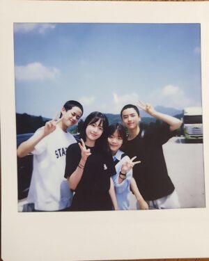 Moon Woo-jin Instagram - 우진이가 무더운 여름날 촬영을 행복하게 할수 있었던 이유🥰

kbs 드라마스페셜 ‘폭염주의보’의 추억♥️

wavve에서도 볼수 있으니 많은 시청 부탁드립니다🥰

#KBS
#폭염주의보
#장민석 감독님
#문우진 김이준
#박서경 한여름
#최현진 정지욱
