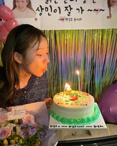 Actress Moon Ye-won HD Instagram Photos and Wallpapers April 2023