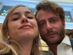 Moran Rosenblatt Instagram - I came to New York to take part in a gala event of an organization that I just got to know and I am so so happy that I did. Rabbi Vigler and all of the other amazing people from “Belev Ehad” are doing the job of the angels looking out for injured soldiers. I was honored to take part in this event and meet the people that help them and especially the soldiers. @belevechad @rabbivigler hope I represented #hitandrun and #fauda with respect ♥️