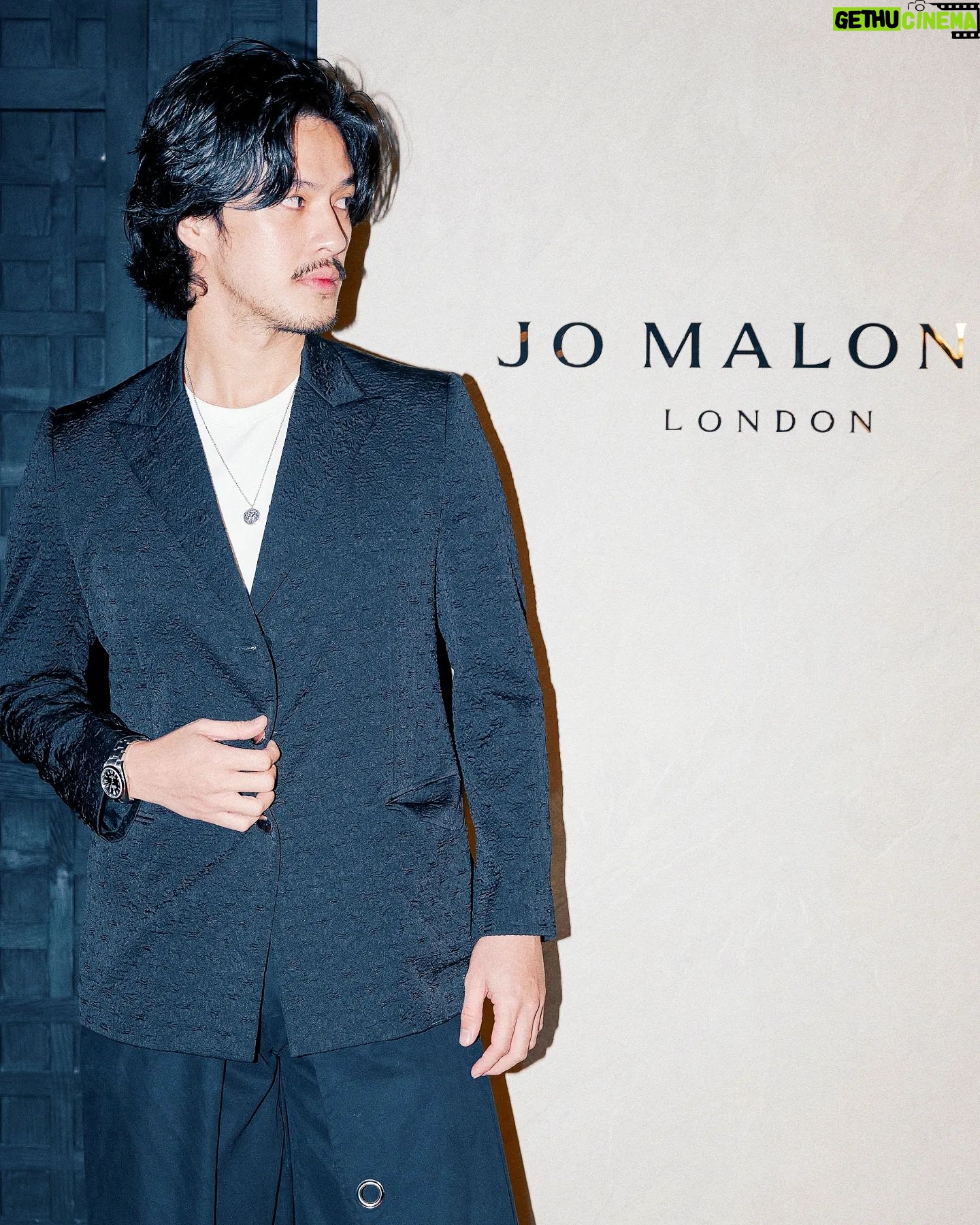 Morgan Oey - 1.7K Likes - Uncovered the unexpected world of #CologneIntense through last night's dinner with @jomalonelondon. Also draped in the elegance of black attire by @wilsenwillimofficial. Thank you for having me, #JoMaloneLondonID
Styled by @_gilygily
Lensed by @windysucipto
