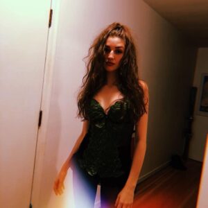 Morgan Taylor Campbell Instagram - Prenight - Decomposition - Wine Gremlin

And a two hour marinade in the tub with Gremlin Twin @sarahdugdale
