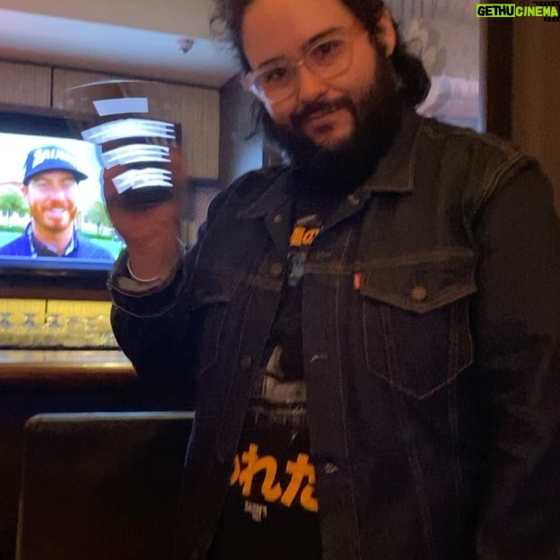 Morgan Turner - 7.6K Likes - swipe all the way over for Terry Sueās Bus Chair #jumanjithenextlevel #jumanji #sonypictures #pressjunket (thanks to everyone on the bus and everyone not on the bus this week was a wild ride and itās all thanks to yāall š¤©)