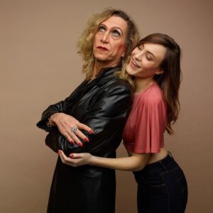 Morgane Enselme Instagram - (EN version below) Joyeux mois des fiertés. Et à mon papa d’amour : joyeux mois qui célèbre ta liberté. J’espère qu’un jour on pourra vivre dans un monde où chacun est libre de s’aimer (entre partenaires ou soi-même). #Loveislove et il ne faut jamais cesser de lutter contre l’homophobie et la transphobie, qui rejettent la façon dont les gens s’aiment. L’amour c’est l’amour… Ne l’oubliez pas et ne laissez personne dire le contraire 🌈 Sur cette photo, je suis avec papa Brigitte, que j’aime plus que tout et qui m’a donné un magnifique exemple de courage et de liberté en affirmant que Brigitte et Philippe faisaient partie de sa vie, qu’il n’y aurait pas de choix de sa part entre le masculin et le féminin, et que c’était comme ça 💜💙💚💛🧡❤️.
.
.
Happy #PrideMonth. And to my beloved dad : happy month celebrating your freedom. I hope one day we’ll live in a world where everybody’s free to love (between partners or yourself). #Loveislove and we must never stop fighting against homophobia and transphobia, who are rejecting the way people love each other and themselves. Love is love… Don’t forget it and don’t let anyone say the contrary 🌈 On this picture, I’m with daddy Brigitte, whom I love infinitely and who gave me a magnificent example of bravery and freedom by affirming that Brigitte and Philippe were part of his/her life, that there would be no choice between masculine and feminine, and that this was the way it would be 💜💙💚💛🧡❤️.
.
📸 @manuel_braun_photographe