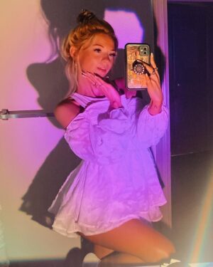 Moriah Brooklyn Instagram - ⛆ ☔︎︎ 🀨 !!!! i love thunderstorms (btw)