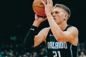 Moritz Wagner Instagram - yea I care bout my dawwwgs
yea I care about my team