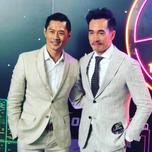 Moses Chan Instagram - 前陣子在商業活動上遇見久沒見面的老朋友[黃德斌] @kennywong8384
**outfit**
@suitsupply **Style by**
@pipa.creative 
#PIPAstyling