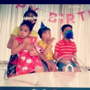 Moses Chan Instagram - The best birthday present I've ever had 🎂🌹Thank you for given me such a wonderful lovely family☀️🌈 They are truly awesome👪🎉🎊🎈