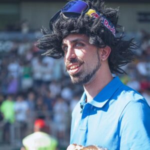 MoveMind Instagram - Screen to Green 🖥🏟 ESTOU MUITO FELIZ! Foi um sucesso, não graças a mim, mas a todos que fizeram parte deste projeto, se isto existe lá fora? Sim, mas fazer em Portugal tem outro sabor, ajudámos os nossos, fomos nós todos juntos com a mesma missão!
Vocês que assistiram e ajudaram esta causa tenho de vos agradecer mais uma vez!
Obrigado aos que ajudaram, marcas que apoiaram, pessoas envolvidas e que acreditaram em mim e que isto era possível fazer cá, será um prazer organizar estas iniciativas, cá estarei para os próximos episódios! espero que tenha sido o primeiro de muitos! 😁😁😁

Muito feliz, venha o próximo ❤️🥹 e de resto já sabem!
Estamos juntos, fiquem ligados e um até já! 👊👊

📸 @smileshutter8.media