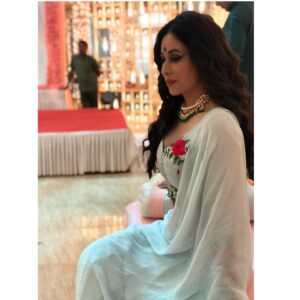 Mrinal Deshraj Instagram - EVERY MOMENT IS A MEMORY IN THE MAKING ❤️
:
#memories #ishqbaaz #dilboleoberoi #actor #dailysoap #jhanvi #starplus #beautifullife #beautifulmemories #mreenaldeshraj #mreedaazle ❤️