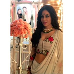 Mrinal Deshraj Instagram - EVERY MOMENT IS A MEMORY IN THE MAKING ❤️
:
#memories #ishqbaaz #dilboleoberoi #actor #dailysoap #jhanvi #starplus #beautifullife #beautifulmemories #mreenaldeshraj #mreedaazle ❤️