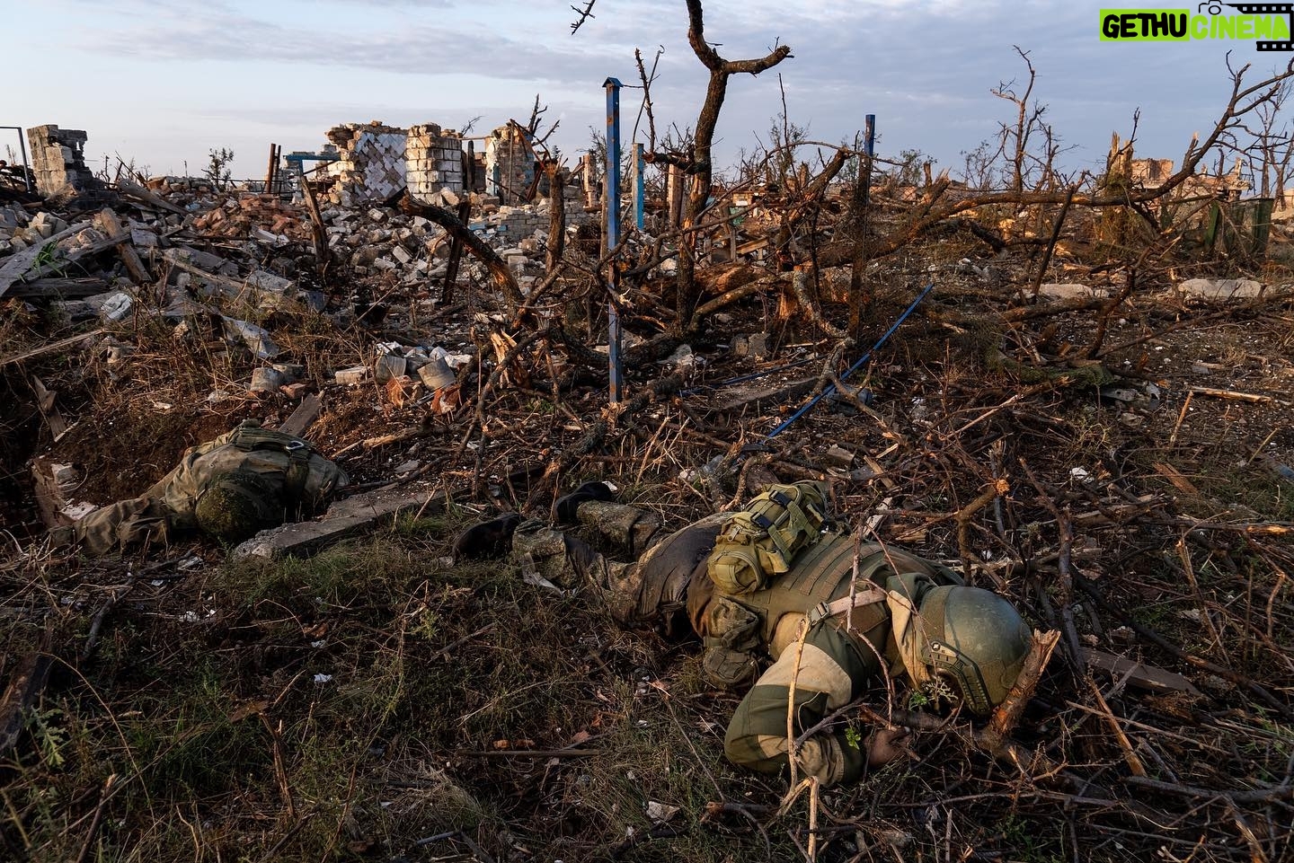 Mstyslav Chernov - 3.9K Likes - Andriivka, Donetsk region, Ukraine, Saturday, Sept. 16, 2023. The 3rd Assault Brigade announced Friday they had recaptured the war-ravaged settlement which lies 10 kilometers south of Russian-occupied city of Bakhmut, in the country's embattled east.
(Photo @mstyslav.chernov)
#ukraine #russia #invasion #war #photo #documentary #news #apnews #politics #bakhmut #counteroffensive