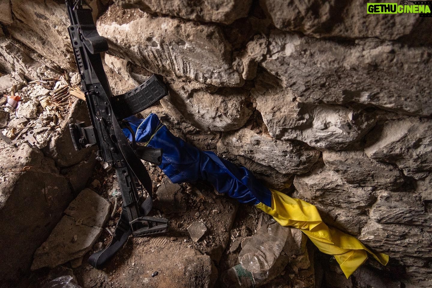 Mstyslav Chernov - 3.9K Likes - Andriivka, Donetsk region, Ukraine, Saturday, Sept. 16, 2023. The 3rd Assault Brigade announced Friday they had recaptured the war-ravaged settlement which lies 10 kilometers south of Russian-occupied city of Bakhmut, in the country's embattled east.
(Photo @mstyslav.chernov)
#ukraine #russia #invasion #war #photo #documentary #news #apnews #politics #bakhmut #counteroffensive