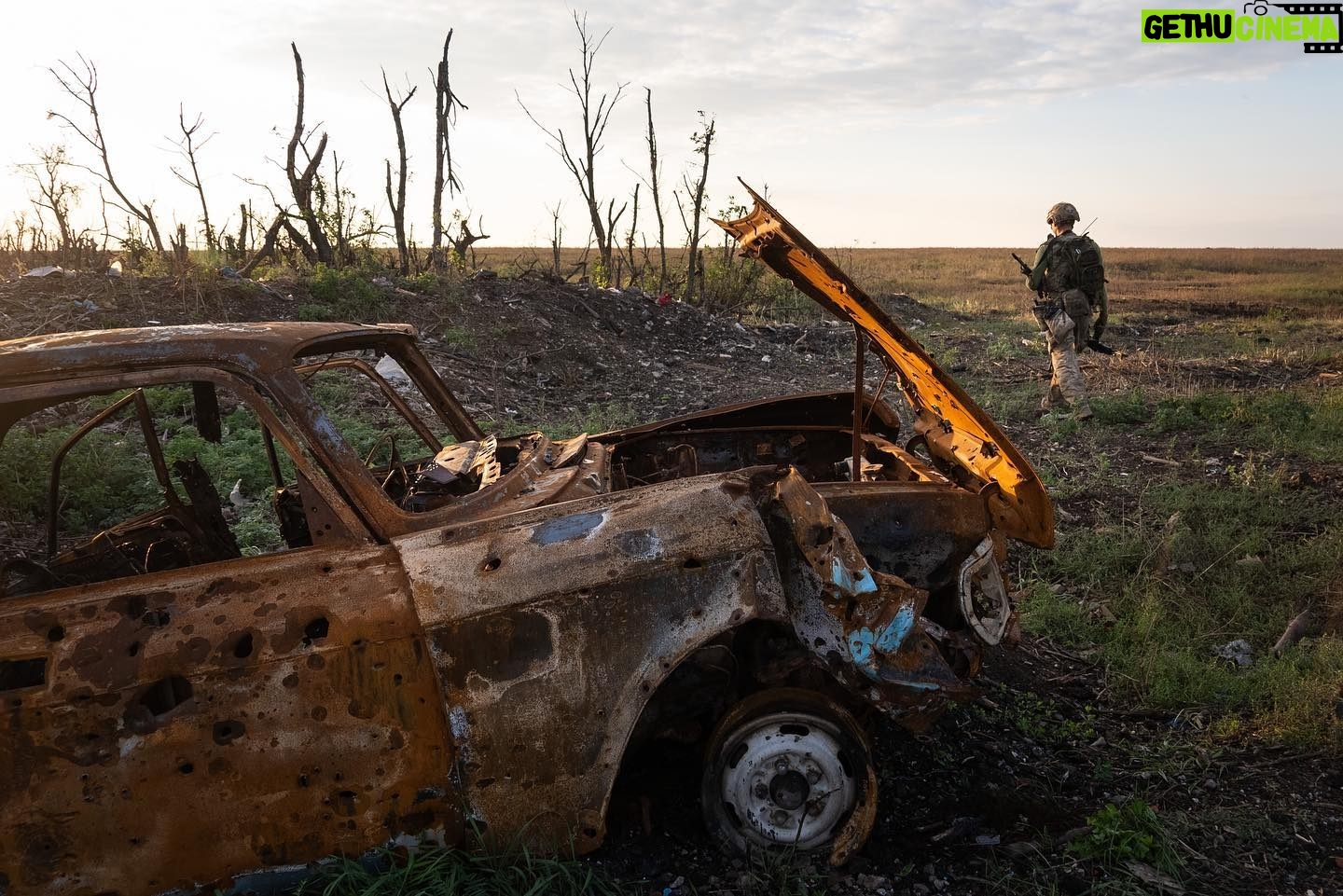 Mstyslav Chernov - 3.9K Likes - Andriivka, Donetsk region, Ukraine, Saturday, Sept. 16, 2023. The 3rd Assault Brigade announced Friday they had recaptured the war-ravaged settlement which lies 10 kilometers south of Russian-occupied city of Bakhmut, in the country's embattled east.
(Photo @mstyslav.chernov)
#ukraine #russia #invasion #war #photo #documentary #news #apnews #politics #bakhmut #counteroffensive