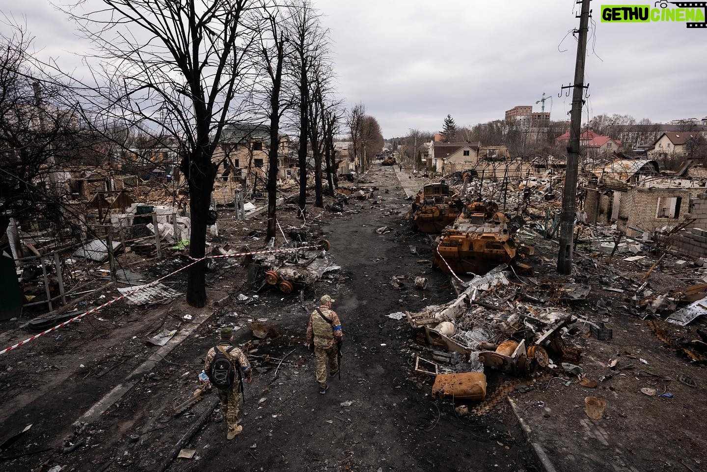Mstyslav Chernov - 5.8K Likes - Bucha’s name has come to evoke savagery by Moscow’s military since its full-scale invasion of Ukraine began in February 2022.
Ukrainian troops who retook the town near Kyiv found the bodies of men, women and children on the streets, in yards and homes, and in mass graves.
Many showed signs of torture.
Photo by @mstyslav.chernov
#Ukraine #russia #invasion #war #warcrimes #bucha #documentaryphotography #photography #news