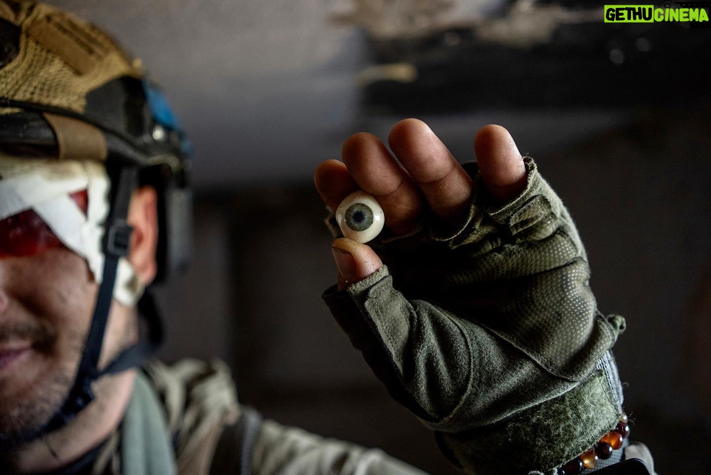 Mstyslav Chernov - 5.2K Likes - A Ukrainian soldier shows his prosthetic eye that fell out after the Russian tank shelling of his position on the frontline in Zaporizhzhia region, Ukraine, June, 2023
(Photo Mstyslav Chernov)
#ukraine #russia #invasion #war #zaporizhia #photo #documentary #news #apnews #politics #documentaryphotography #photography