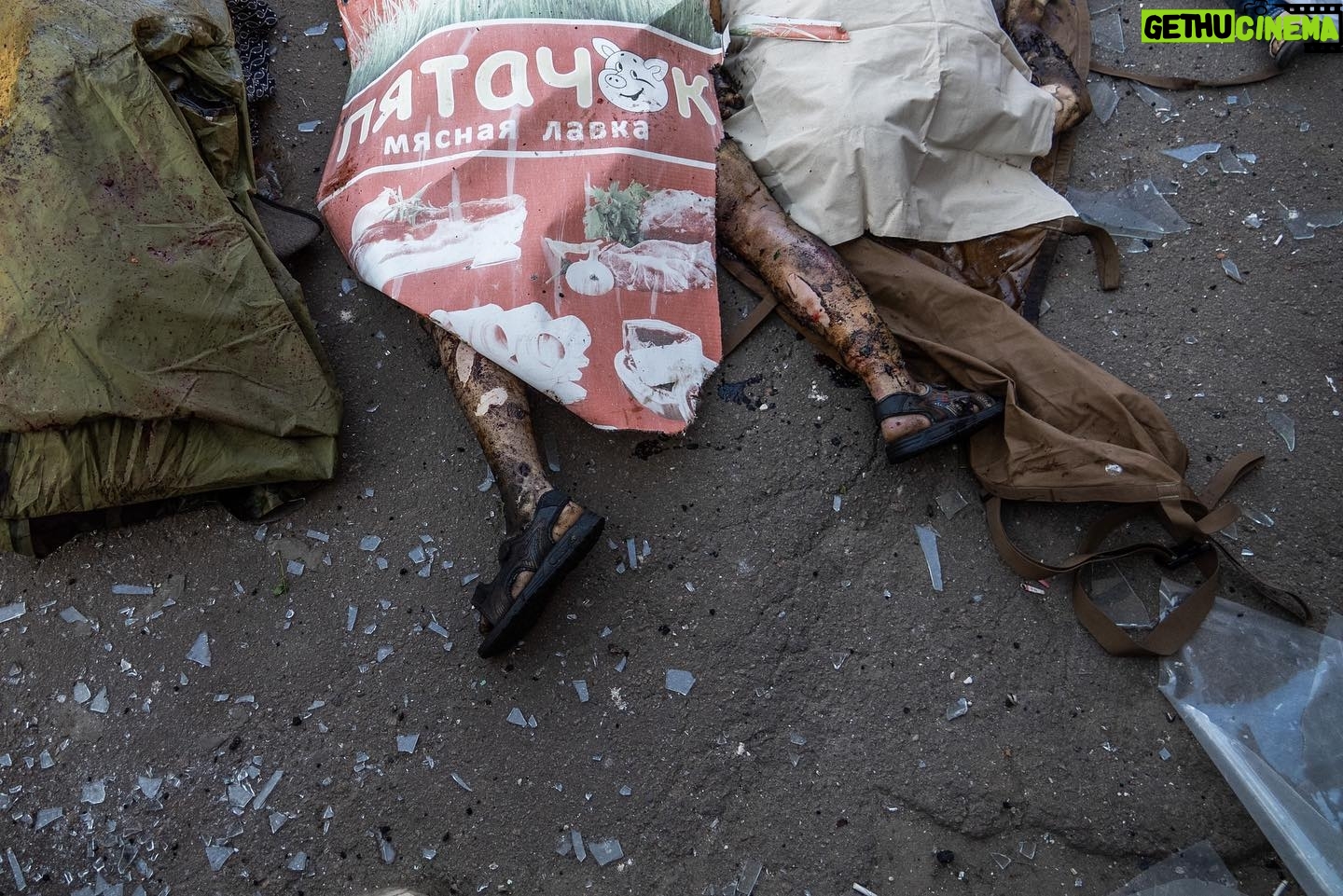 Mstyslav Chernov - 6K Likes - @instagram keeps removing my video, so let the photos be here instead.
The Russian missile that struck Wednesday in eastern Ukraine turned an outdoor market into a fiery, blackened ruin where weeping civilians looked for loved ones among the mangled, burned bodies scattered across the ground.
The blast in the town of Kostiantynivka killed at least 17 people and wounded at least 32 in one of Russia’s deadliest strikes in months, Ukrainian officials said.
“There was no military target here. This is a peaceful neighborhood in the city center,” Stefan Slovak, who lives in Kostiantynivka, said in a trembling voice.
Behind him were the remnants of the market, where charred bodies could be seen in the street, their clothes still burning, near cars engulfed in flames. Behind a market stall holding fresh parsley, rescuers found a women in civilian clothes with her head covered in blood.
#ukraine #russia #invasion #war #photo #documentary #video #news #apnews #politics