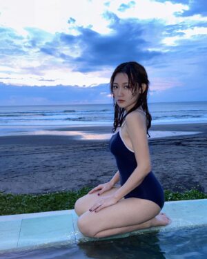 Mu Tung Chi Instagram - 在峇里島飯店泡泳池
夏天快來了 迫不及待想潛水～～😍