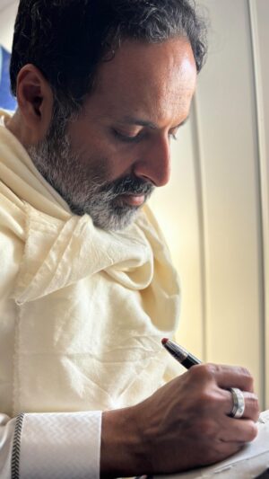 Mugdha Godse Instagram - A blissful celebration indeed... excerpts from
‘Vandana’, an evening to celebrate, 
‘Krsna Vandana’...
Comprising of 108 names and qualities of Lord Krsnaa… 
A Divine Blessing by our Loving Master Sri Tarneiv ji… ❤️🌹

Blissful Group Chanting of the Dwadakshri Mantra (द्वादाक्क्षरी मन्त्र )

।ॐ नमो भगवते वासुदेवया ।
‘Om Namo Bhagavate Vasudevaya’

in the ‘Divine Melody’, 
as invoked by our Beloved Master, Shri Tarneiv Ji… 

Spontaneous, at the spur of the moment, simply Graced with His Divine Presence...
Music @aviraasmusic 
#bellymaster #tarneivji #bellymeditation #bliss #divine #chant  #chanting #mantra #melody #miraculous #blessing #blessed #grace #love #gratitude #bliss #joy #happiness #forever #empower #affirm #achieve