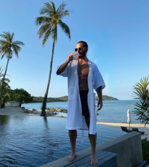 Mujdat Saglam Instagram - « Ne monte pas les marches, construis-les »