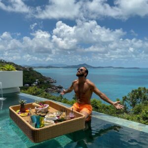 Mujdat Saglam Instagram - De toutes les débauches, c’est le VOYAGE que je préfère .