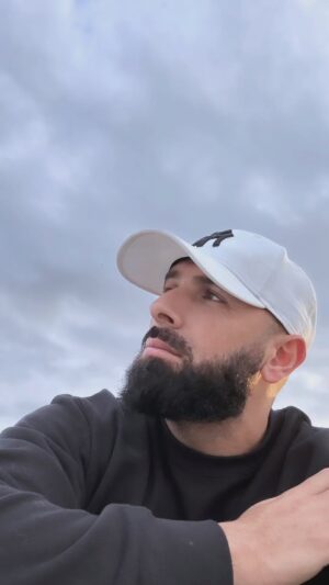 Mujdat Saglam Instagram - Back Home