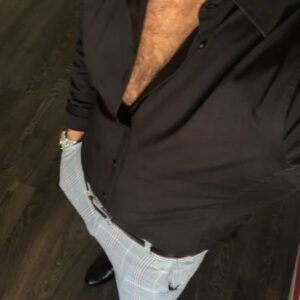 Mujdat Saglam Instagram - Tout le monde n’a pas la même version de moi, très peu diront que je suis le meilleur des Hommes, beaucoup diront que je suis une pourriture, croyez-les tous..j’agis selon ce qu’ils sont pour moi . #thanksforeverything 🤲🏼